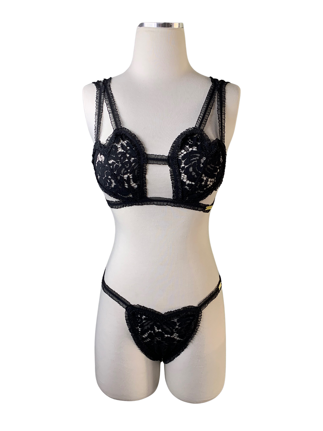 Ámate Black Covered Lingerie Set