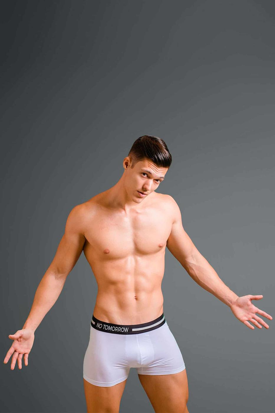 "NO TOMORROW" White Microfiber Trunk