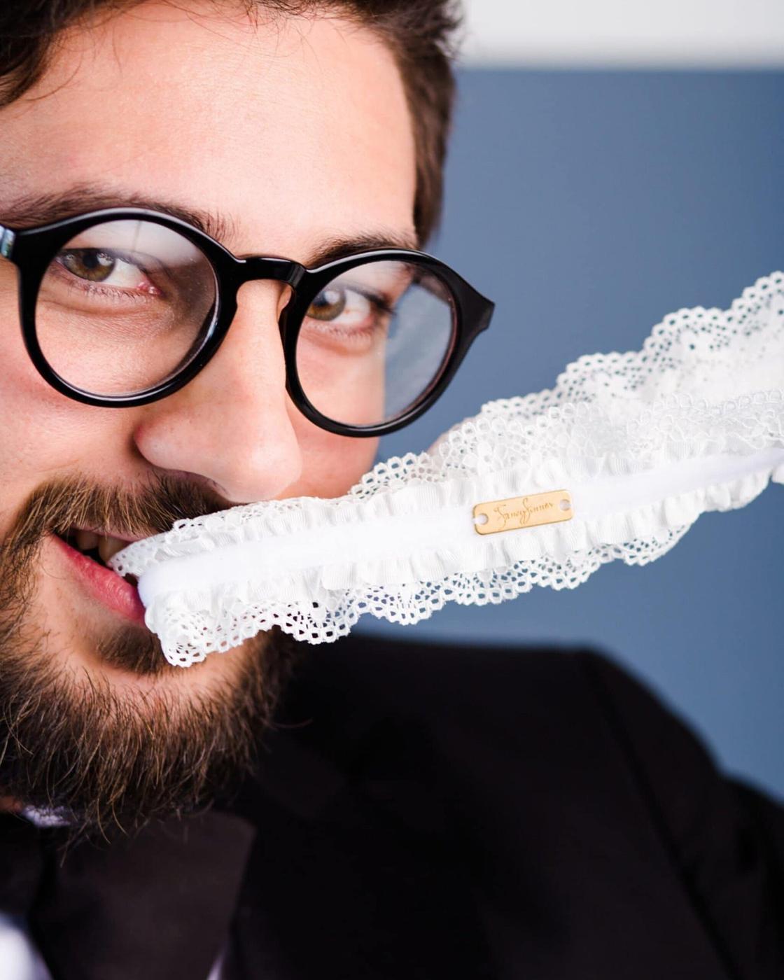 Immaculate Bridal Garter