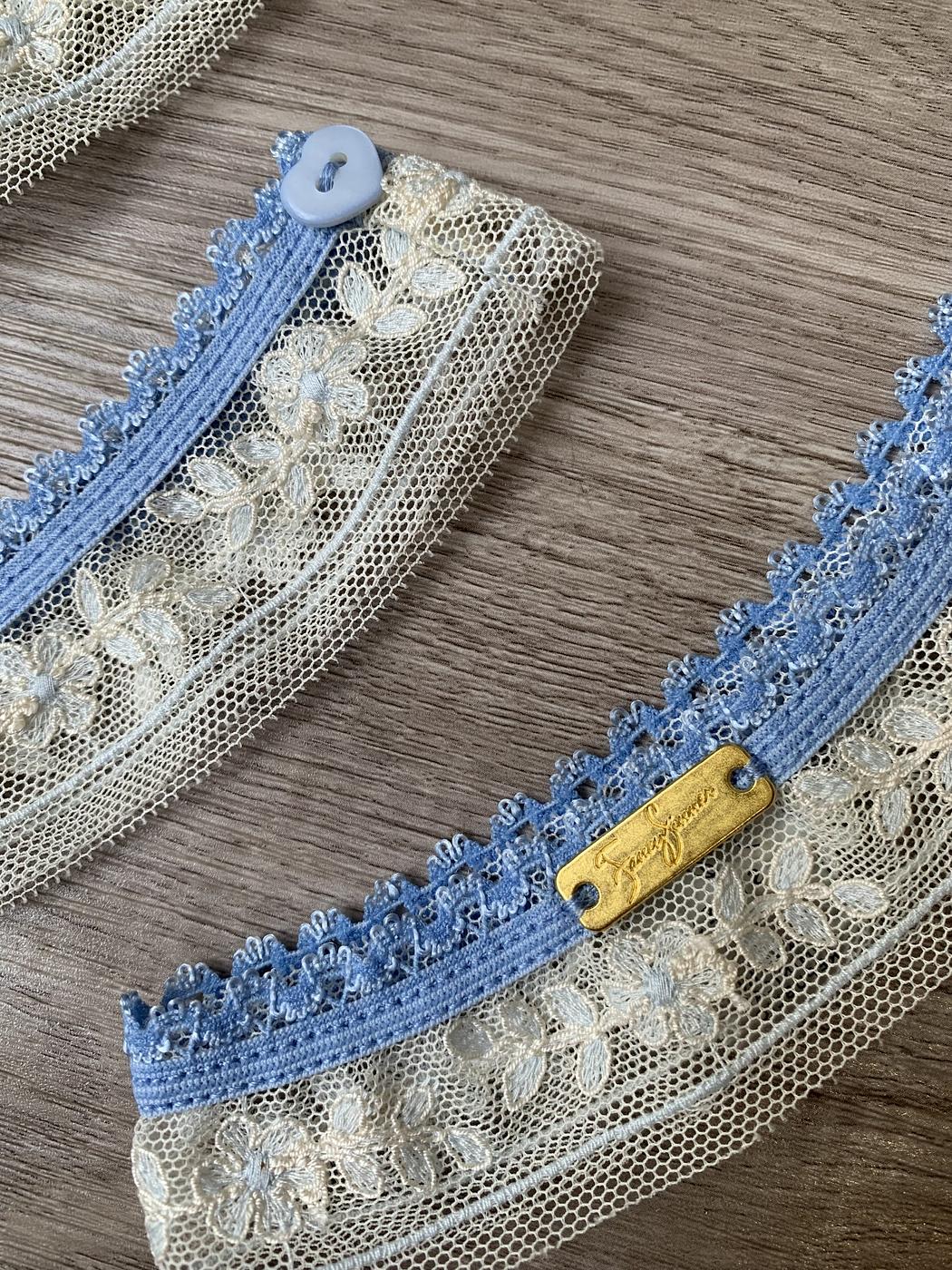 The Queen's Garter - Image 2