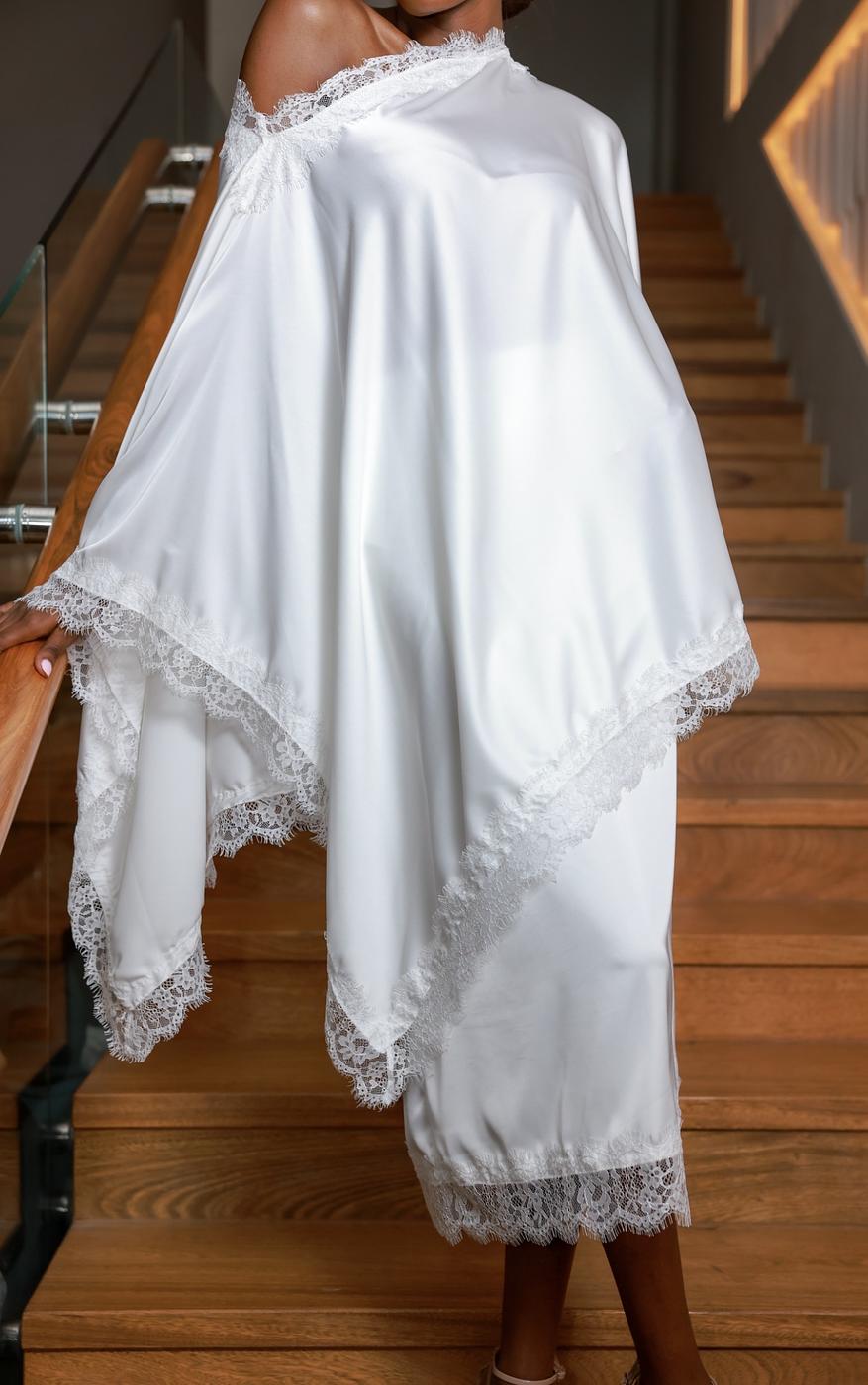 Symphony Lace White Kaftan Set