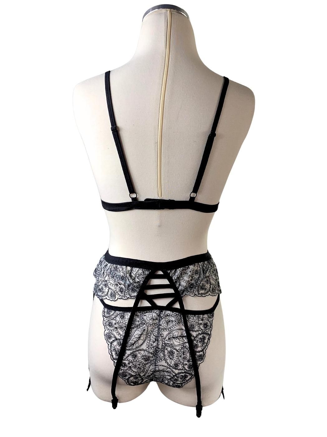 Fancy is Fancy Garter Set - Image 2