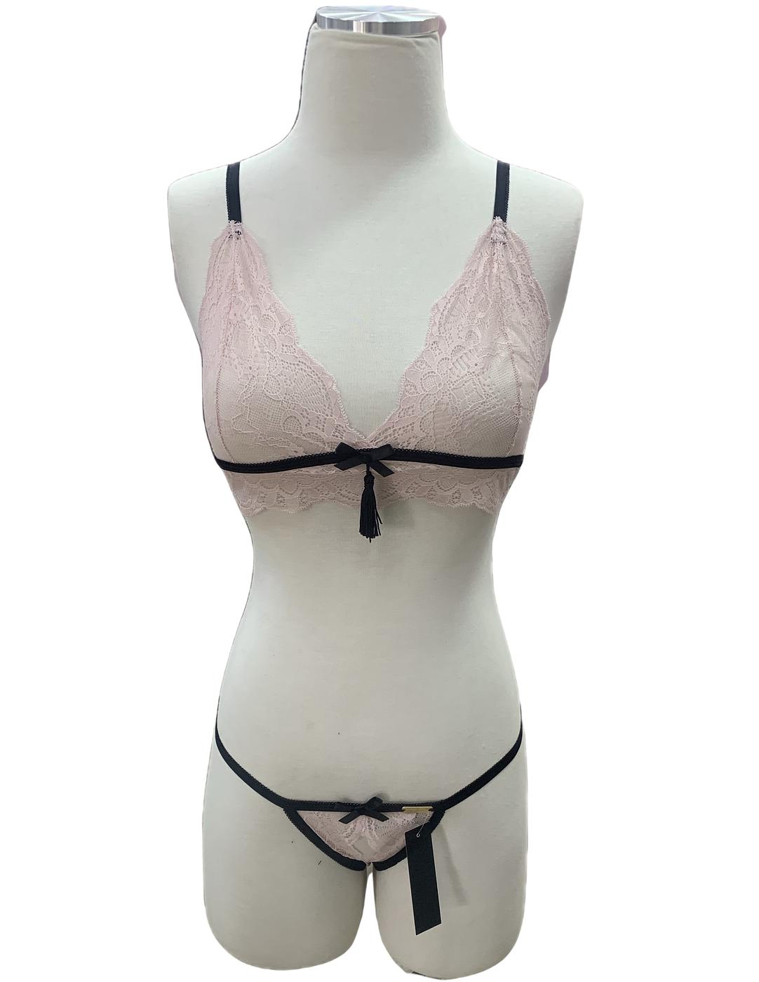 Petal Lace Crotchless Set
