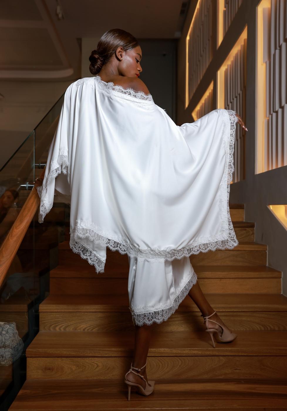 Symphony Lace White Kaftan Set - Image 3