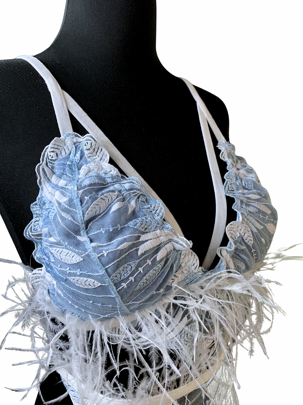 Sacred Feathers Garter Set - Image 5