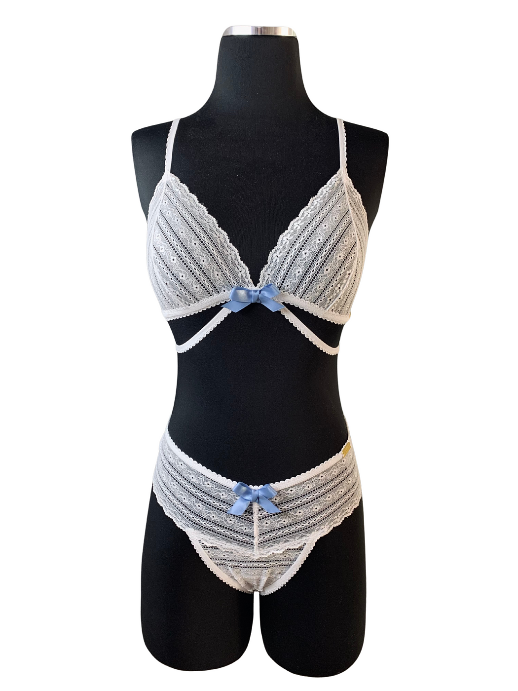 Bride On Point White Lingerie Set