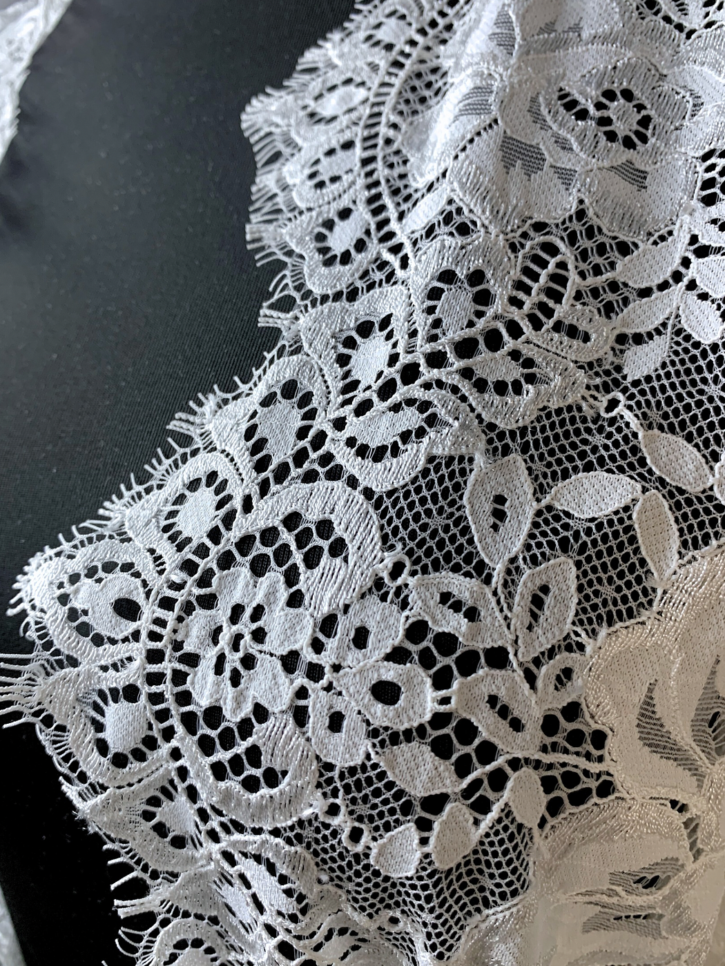 French Chantilly Kimono - Image 4