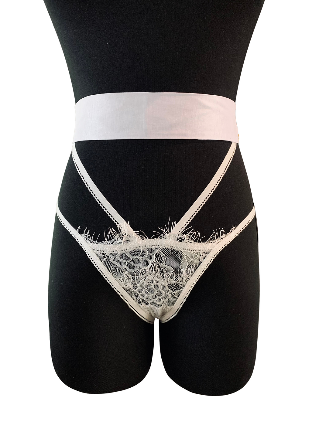 Unwrap Me White Gift - Image 2