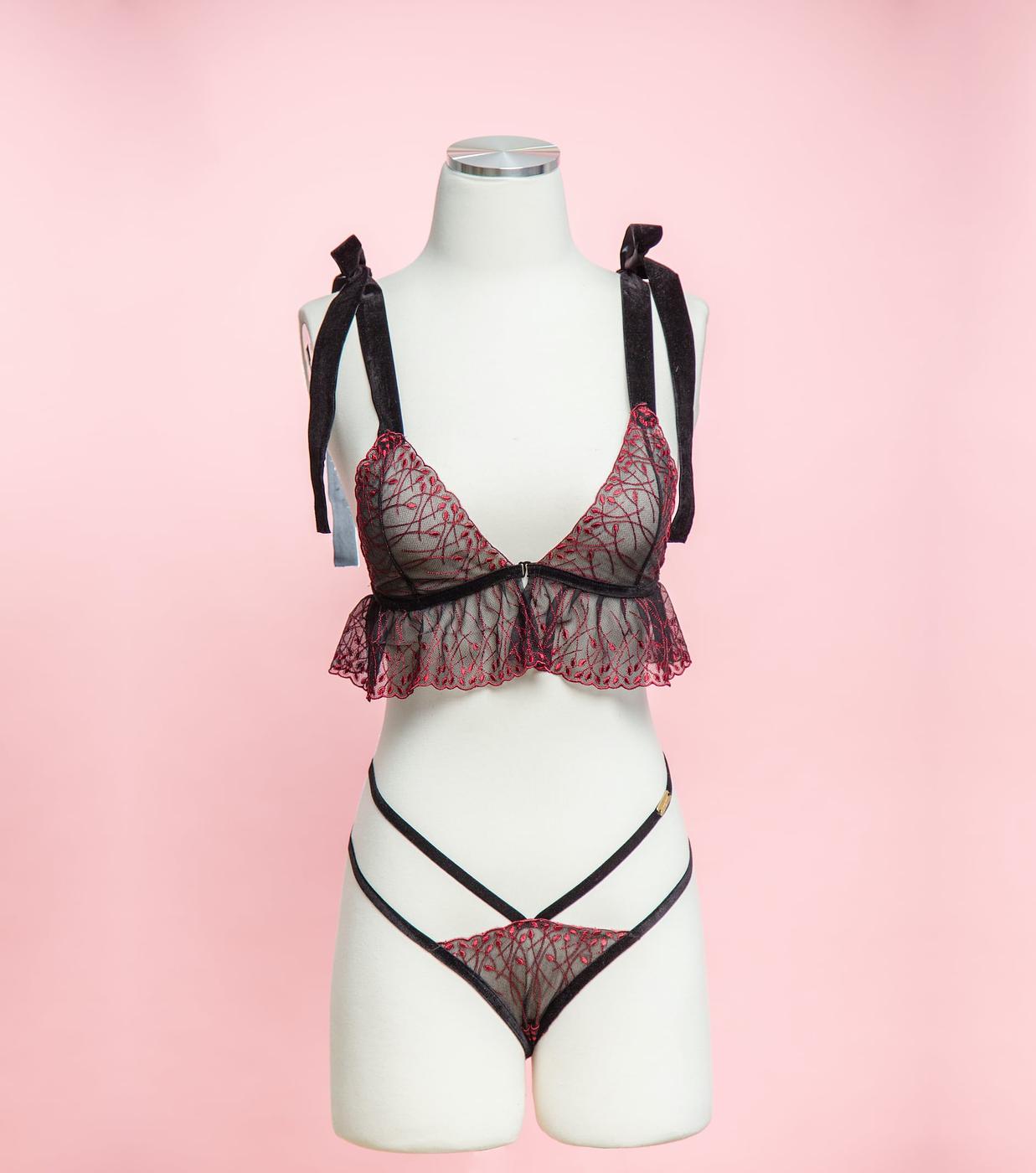 Flowy Love Lingerie Set