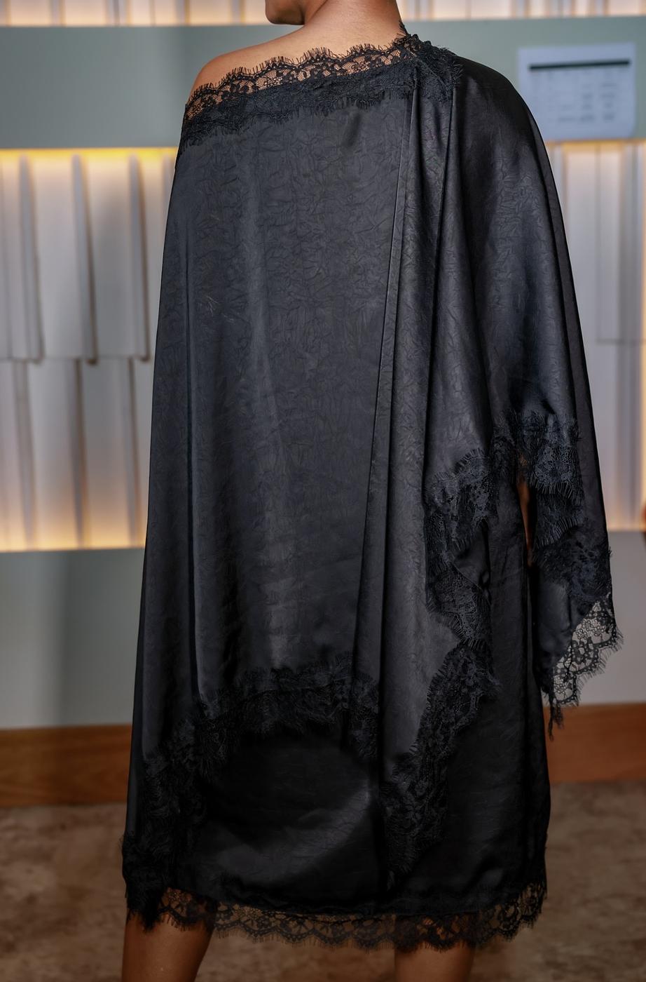 Symphony Lace Black Kaftan Set - Image 3