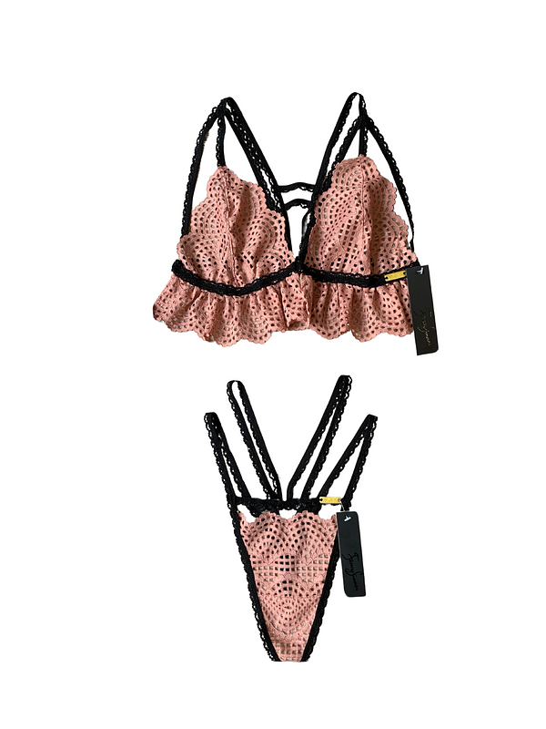 Color Block Ruffled Lingerie Set