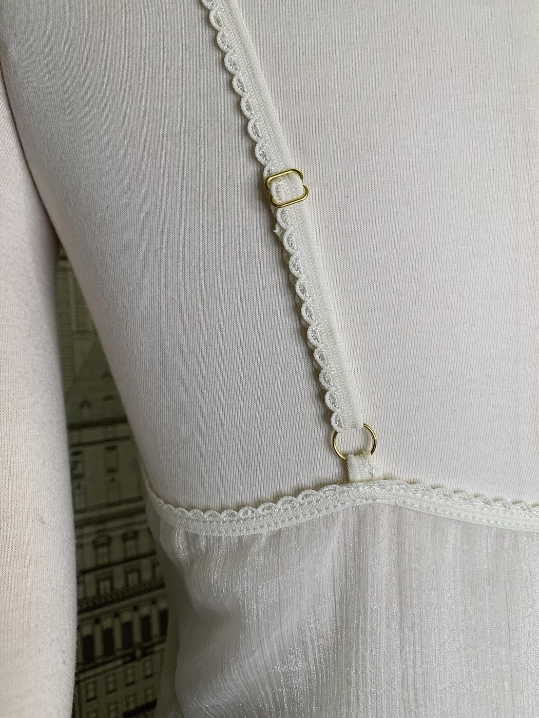 Pearly Flowers Slip - Image 4