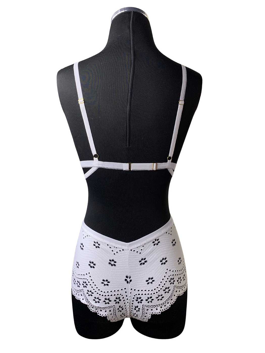 Covered Cheeky White Lingerie Set - Image 2