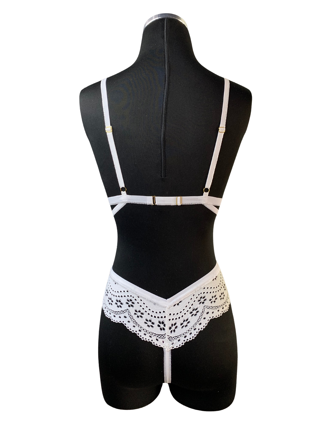 Chicness On Point White Lingerie Set - Image 2