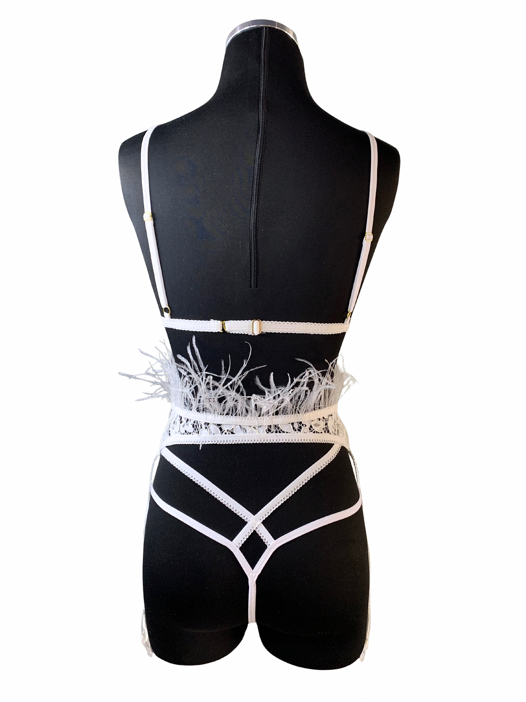 Fancy Sinner White Signature Feathers Garter Set - Image 2