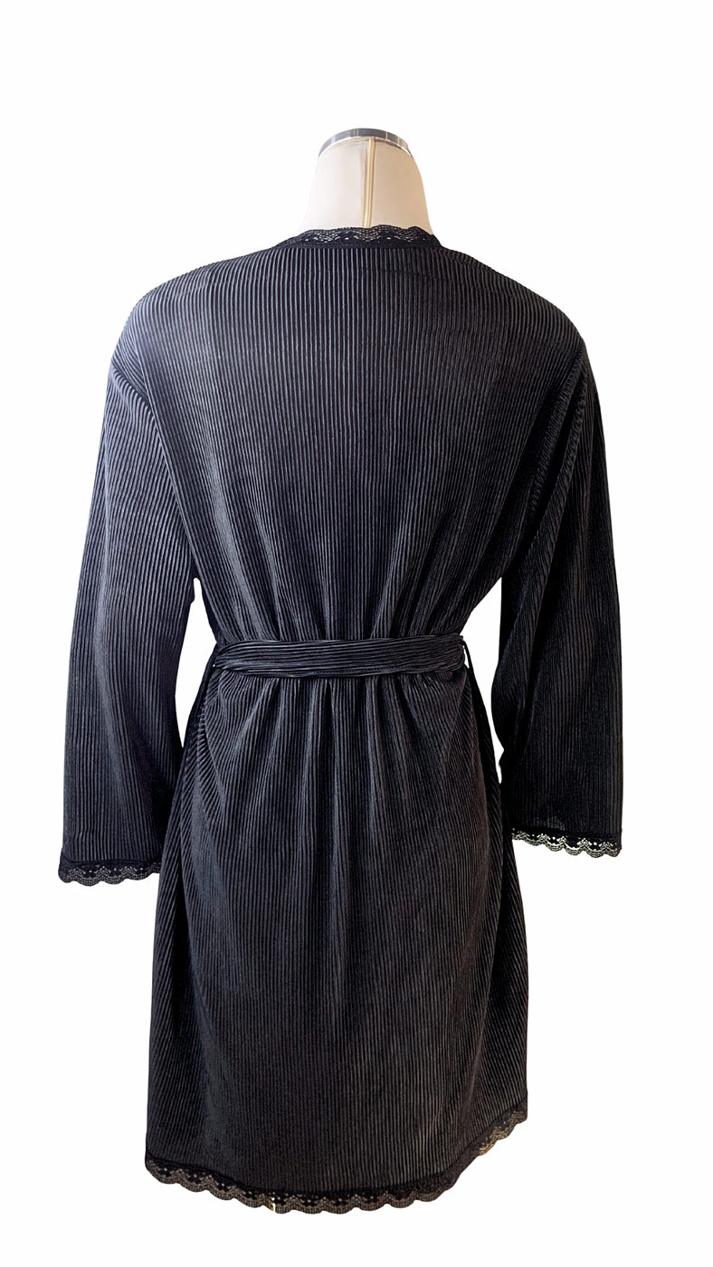 black Pleated Kimono - Image 3